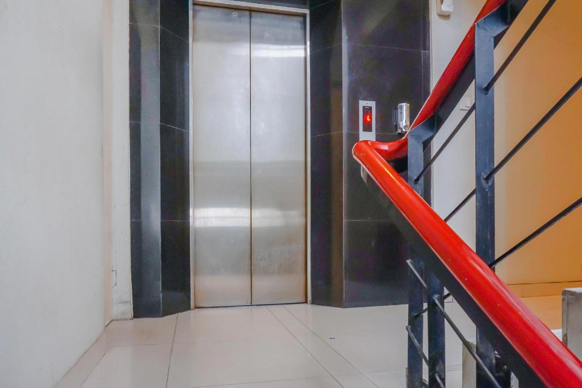 ג'קרטה Collection O Hotel Antara מראה חיצוני תמונה
